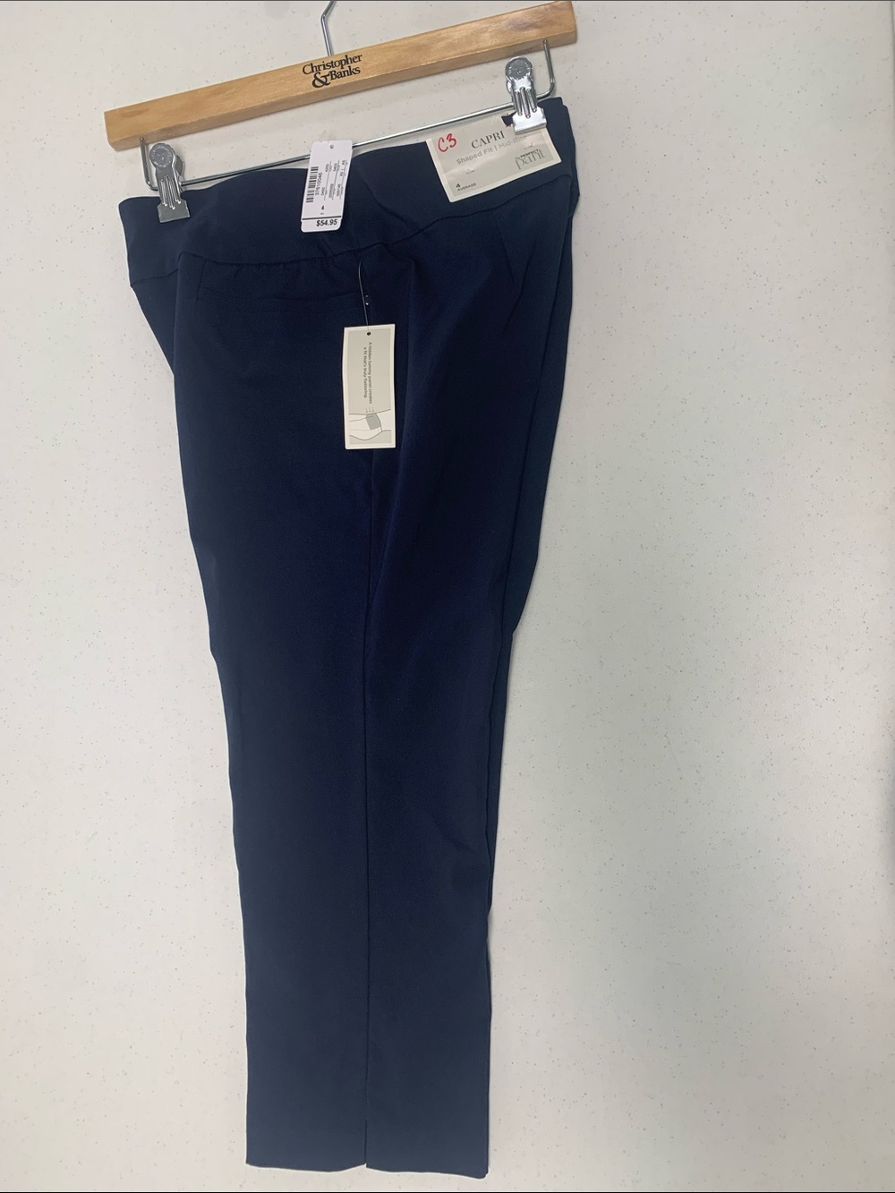 Christopher & Banks Signature Slimming
Pull-On Capri Pants in Navy Blue Size 4